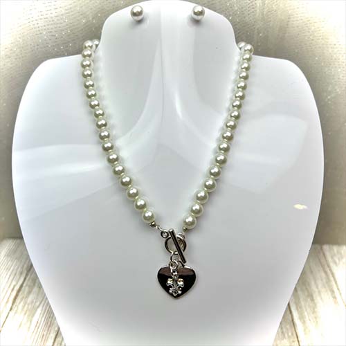 Pearl Heart Necklace & Earrings 2